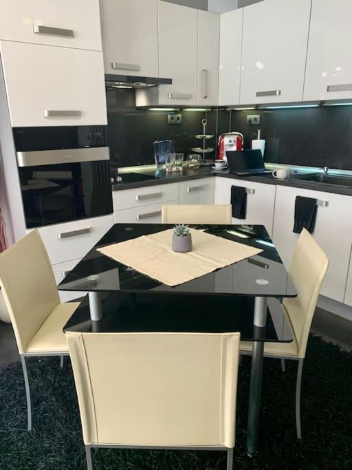 Lovely Sofia Apartment Katerina With Free Parking Exterior photo