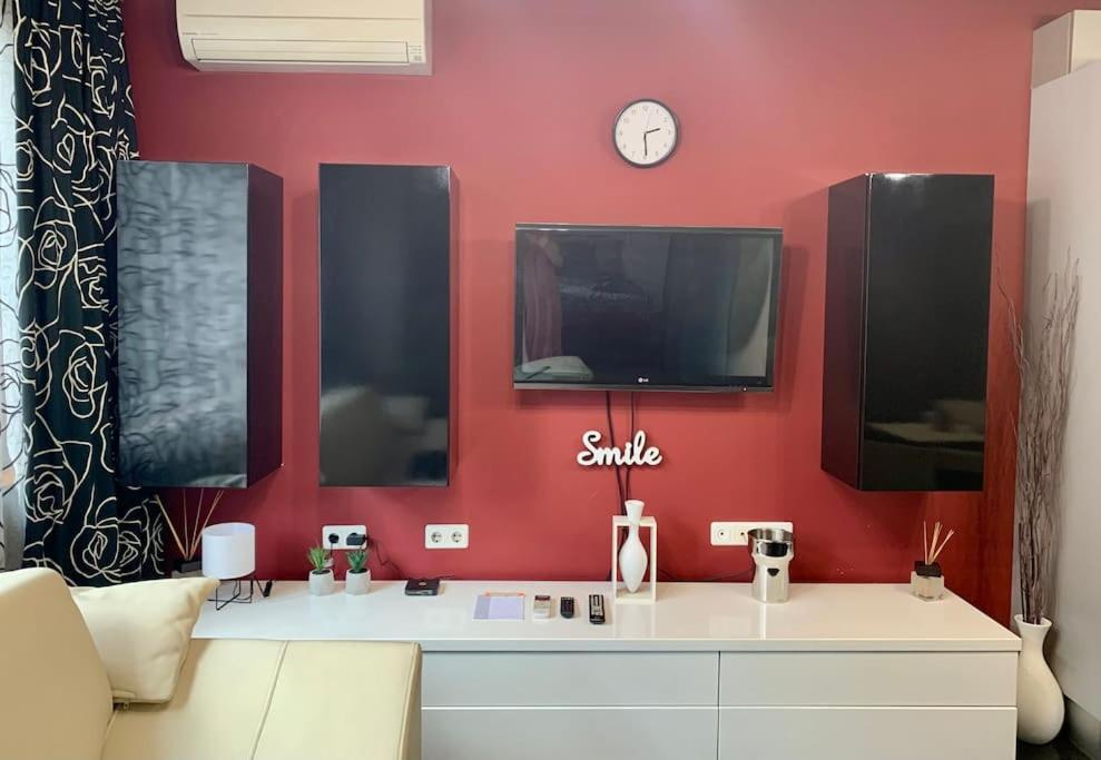 Lovely Sofia Apartment Katerina With Free Parking Exterior photo